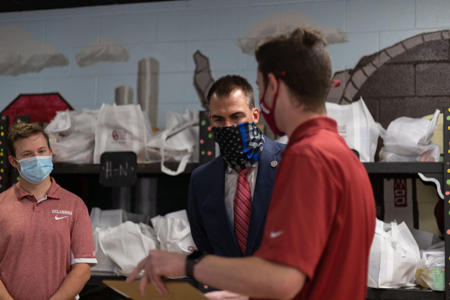 OU Food Pantry Workers and Oklahoma Governor Kevin Stitt